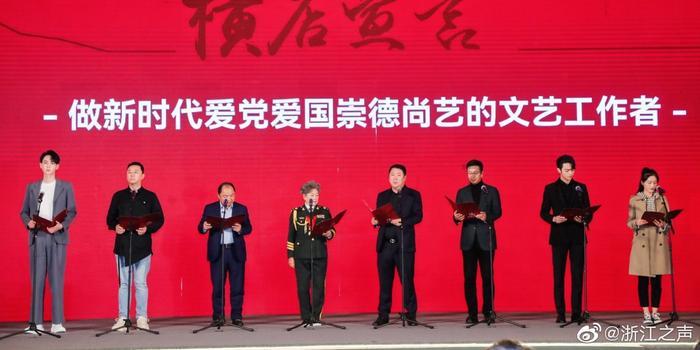 书香传递爱心 志愿服务乡村